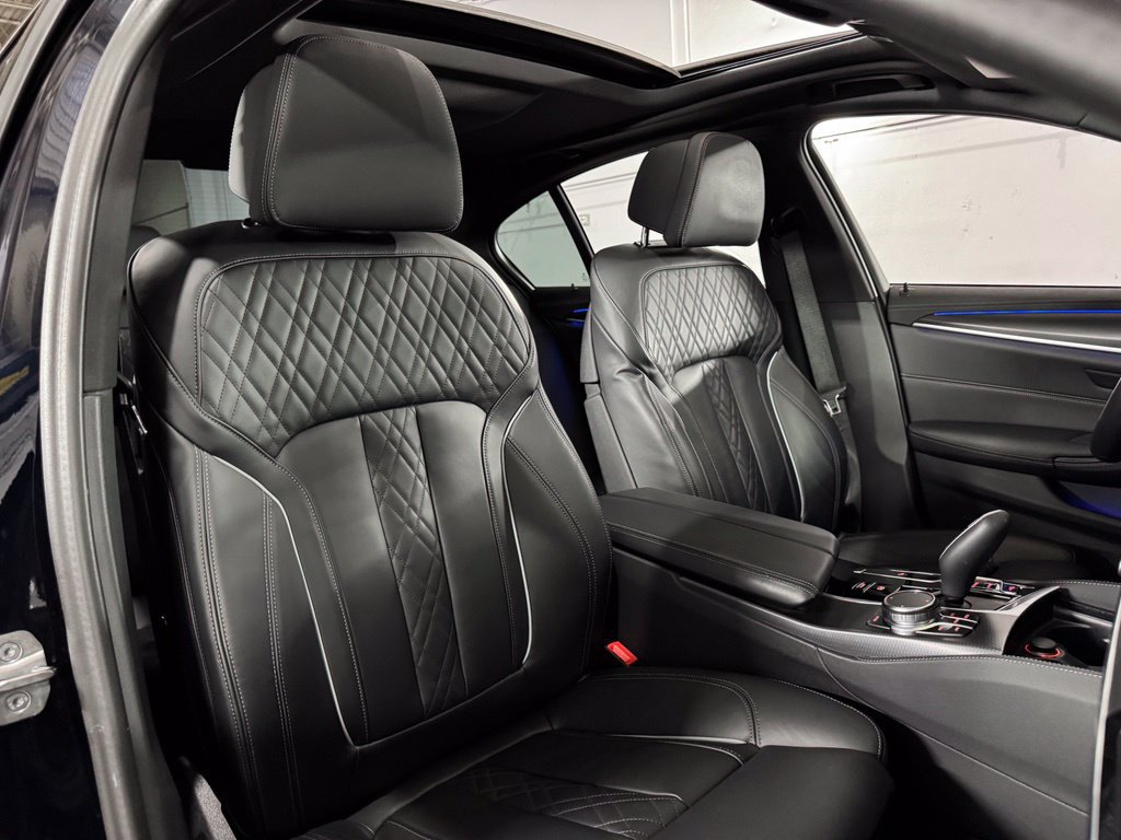 Used 2023 BMW M550i xDrive AWD/4WD image 52