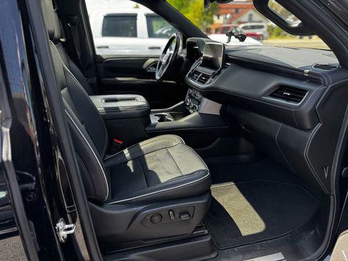 Used 2023 GMC Yukon XL SLT w/ SLT Premium Package AWD/4WD image 20