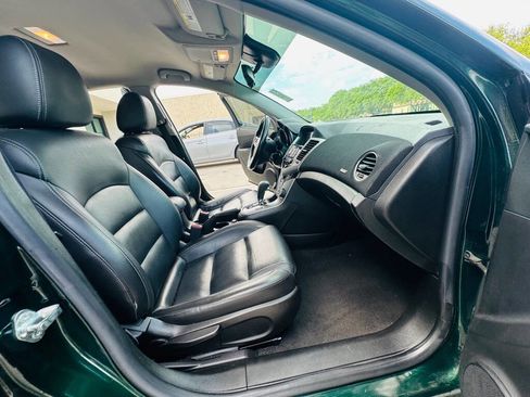 Used 2015 Chevrolet Cruze LT image 24
