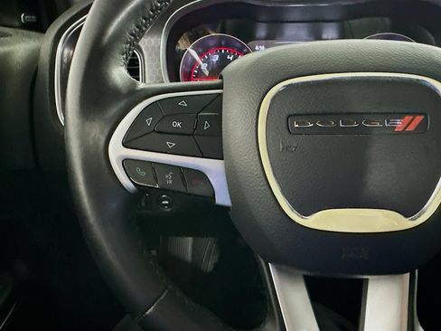 Used 2016 Dodge Charger SXT RWD image 45