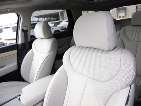 Certified 2025 Hyundai Palisade Limited image 14