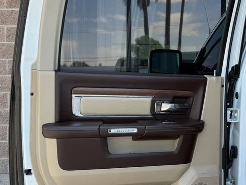 Used 2016 RAM 1500 Laramie w/ Convenience Group AWD/4WD image 42