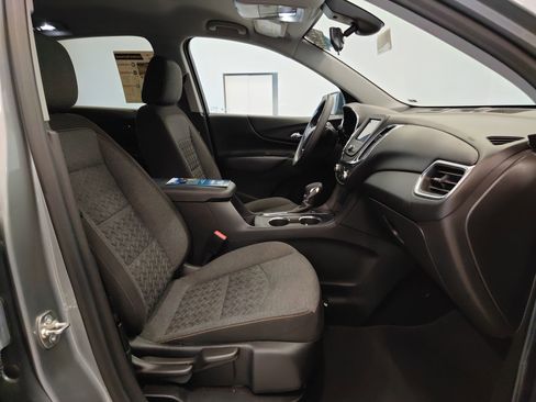 Used 2023 Chevrolet Equinox LT image 35