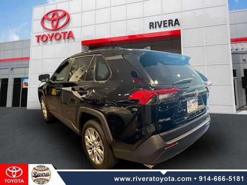 Used 2024 Toyota RAV4 XLE Premium w/ Weather Package AWD/4WD image 7