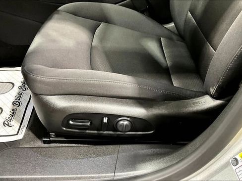 Used 2021 Chevrolet Malibu LS image 19