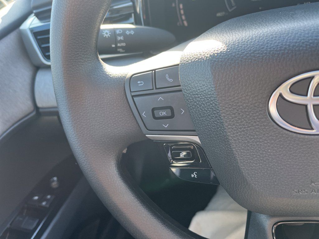 Used 2026 Toyota Camry LE w/ Convenience Package FWD image 30