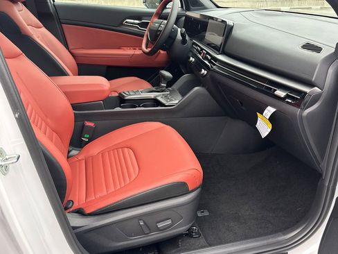 New 2026 Kia Sportage SX image 13