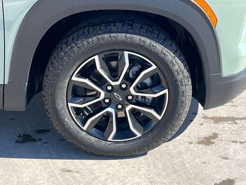 Used 2024 Chevrolet TrailBlazer ACTIV w/ Convenience Package image 6