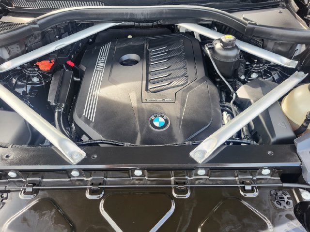 Used 2020 BMW X5 xDrive40i w/ Premium Package AWD/4WD image 10