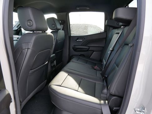 New 2026 GMC Canyon Elevation w/ Convenience Package AWD/4WD image 9