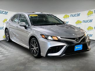 Used 2023 Toyota Camry SE video 1