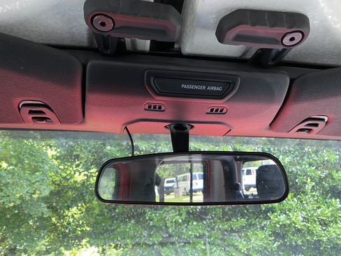 Used 2021 Jeep Gladiator Sport AWD/4WD image 32