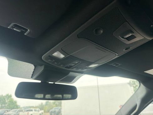 Used 2018 Ford F150 Lariat w/ Equipment Group 502A Luxury AWD/4WD image 18