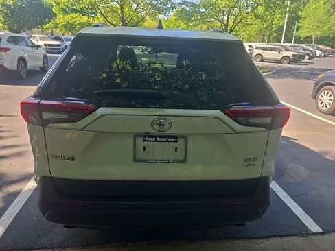 Used 2024 Toyota RAV4 XLE Premium AWD/4WD image 8