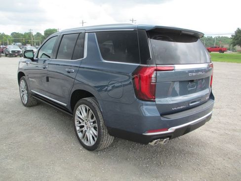 New 2026 GMC Yukon Denali w/ Denali Reserve Package AWD/4WD image 6