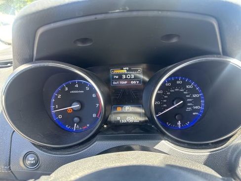Used 2019 Subaru Outback 2.5i Limited AWD/4WD image 18