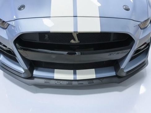 Used 2022 Ford Mustang Shelby GT500 w/ Carbon Fiber Track Pack RWD image 14