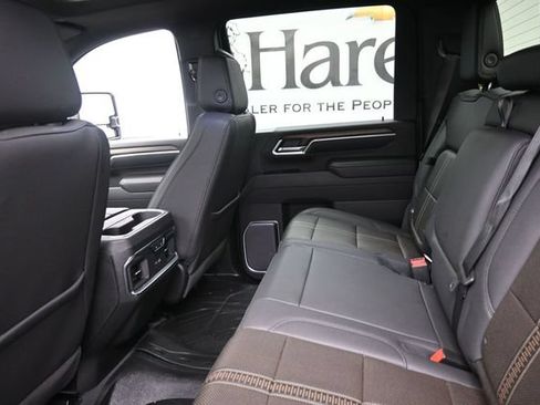 Used 2025 Chevrolet Silverado 2500 High Country w/ High Country Premium Package AWD/4WD image 22