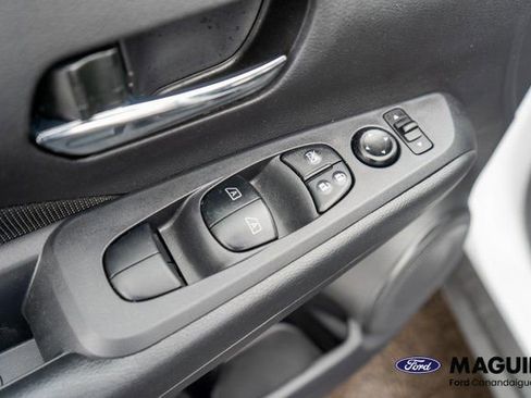 Used 2024 Nissan Kicks SV FWD image 15