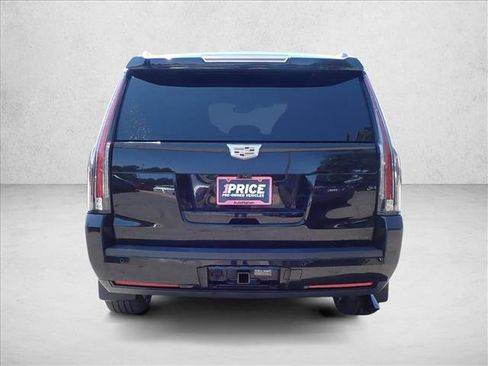 Used 2020 Cadillac Escalade Premium Luxury AWD/4WD image 3