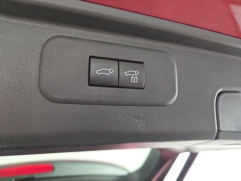 Used 2024 Toyota Grand Highlander XLE image 33