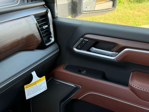 New 2026 GMC Sierra 3500 Denali Ultimate AWD/4WD image 33