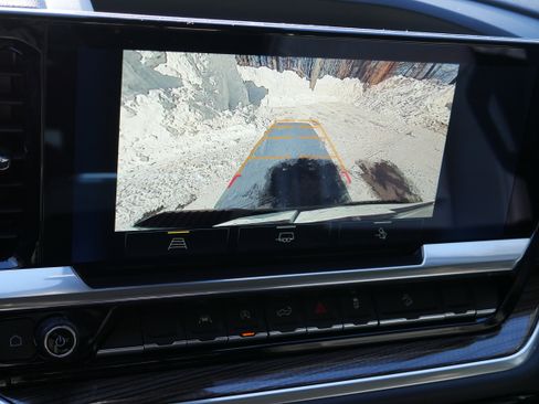 Used 2025 Chevrolet Silverado 1500 LT Trail Boss w/ Convenience Package II image 19