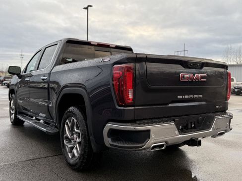 New 2026 GMC Sierra 1500 SLT image 7