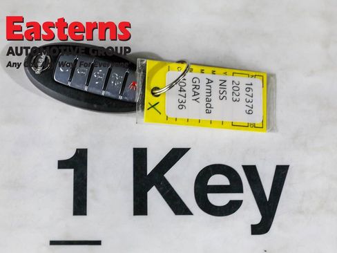 Used 2023 Nissan Armada SL w/ Captain's Chairs Package image 28