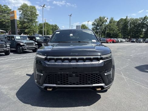 New 2026 Jeep Grand Wagoneer 4WD image 16