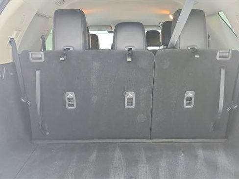 Certified 2023 Nissan Pathfinder SL w/ Black Appearance Package FWD image 35