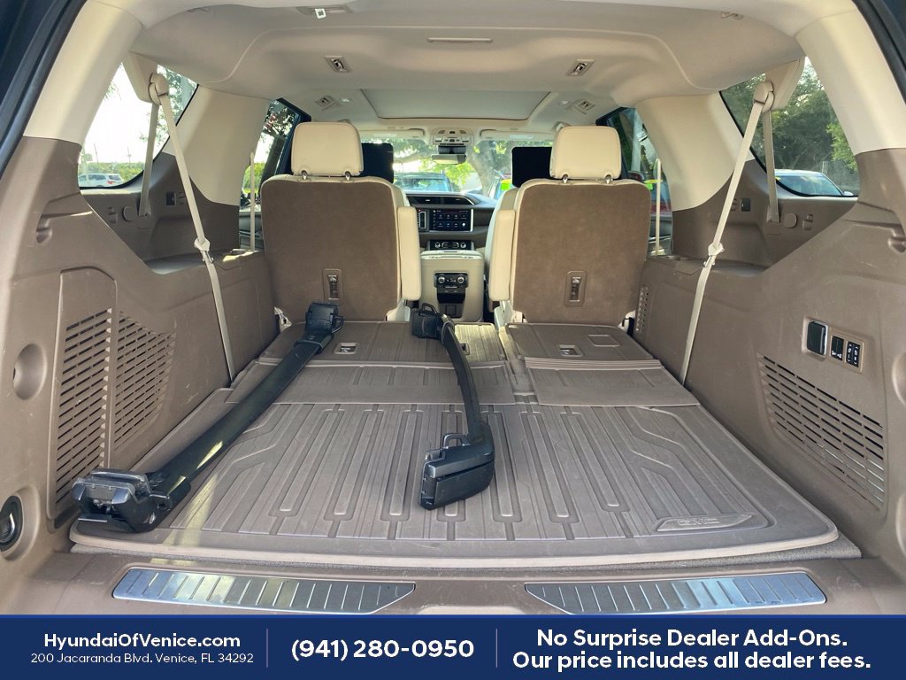 Used 2023 GMC Yukon XL Denali w/ Denali Reserve Package AWD/4WD image 27
