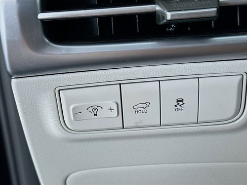 Used 2025 Hyundai Tucson SEL image 17