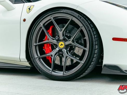 Used 2018 Ferrari 488 GTB RWD image 82