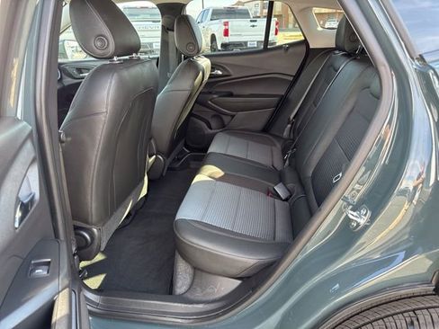 Used 2025 Chevrolet Trax LT image 13