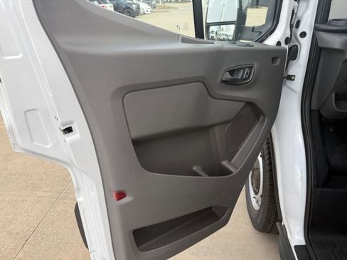 New 2026 Ford Transit 250 148 Medium Roof w/ Load Area Protection Package RWD image 13