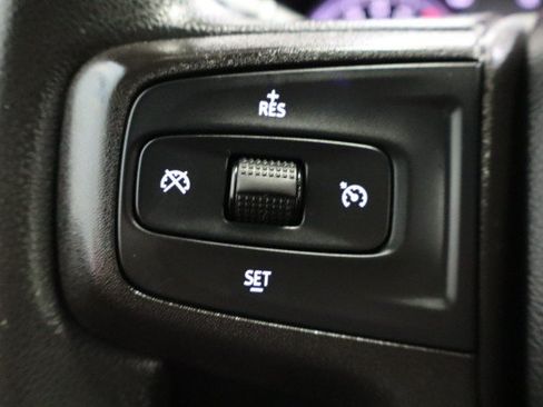 Used 2020 Chevrolet Silverado 1500 Custom w/ Infotainment Package RWD image 35