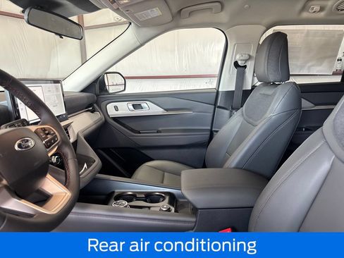 New 2026 Ford Explorer Active w/ Active Comfort Package RWD image 14