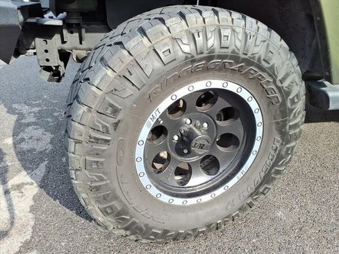 Used 2008 Jeep Wrangler Unlimited Sahara AWD/4WD image 12