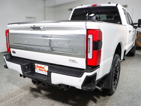 Used 2024 Ford F250 Platinum w/ FX4 Off-Road Package image 7