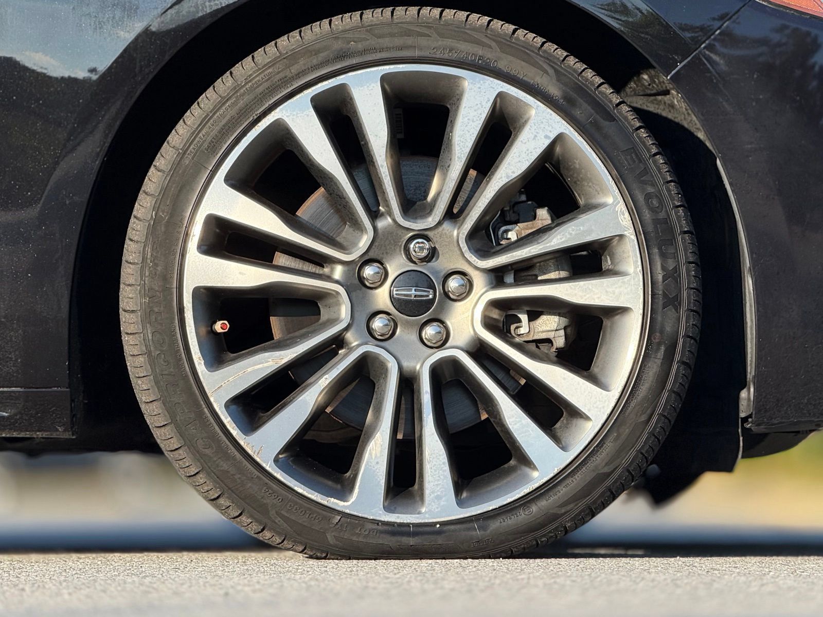 Used 2020 Lincoln Continental AWD w/ Premium Package image 19
