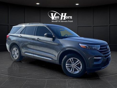 Used 2020 Ford Explorer XLT w/ Equipment Group 202A image 1
