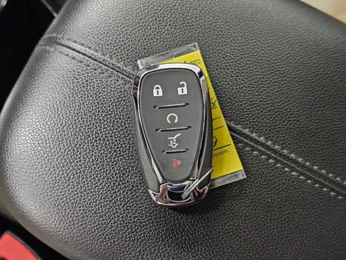 Used 2022 Chevrolet Equinox Premier AWD/4WD image 39