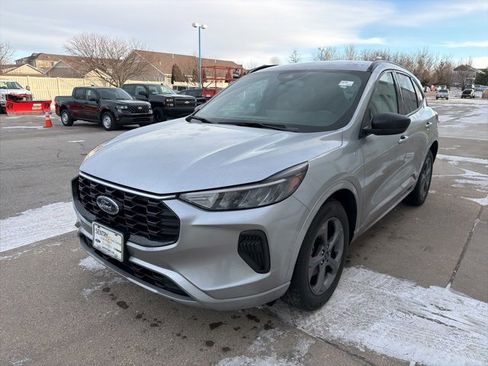 Used 2023 Ford Escape ST-Line w/ Tech Pack #1 image 8
