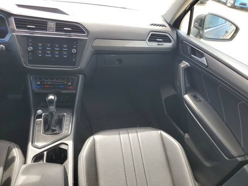 Used 2023 Volkswagen Tiguan SE FWD image 32