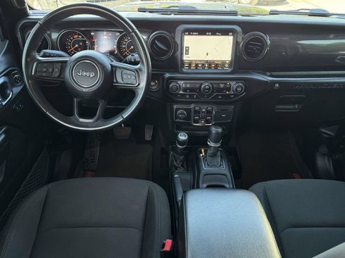Used 2022 Jeep Wrangler Unlimited Sport AWD/4WD image 2