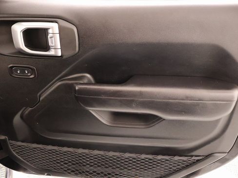 Used 2020 Jeep Wrangler Sport image 14