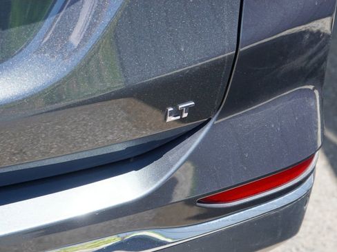 Used 2019 Chevrolet Equinox LT FWD image 8