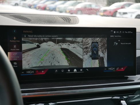 Used 2026 BMW X5 xDrive40i w/ M Sport Package image 27