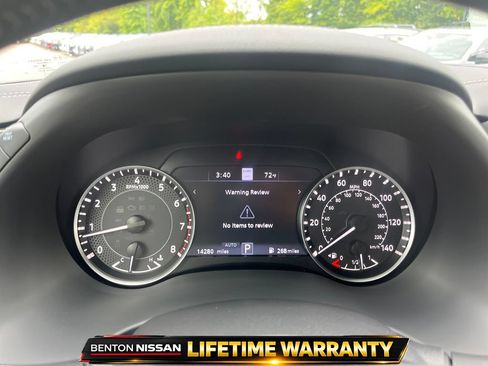 Certified 2024 Nissan Armada Platinum w/ Captain's Chairs Package AWD/4WD image 15
